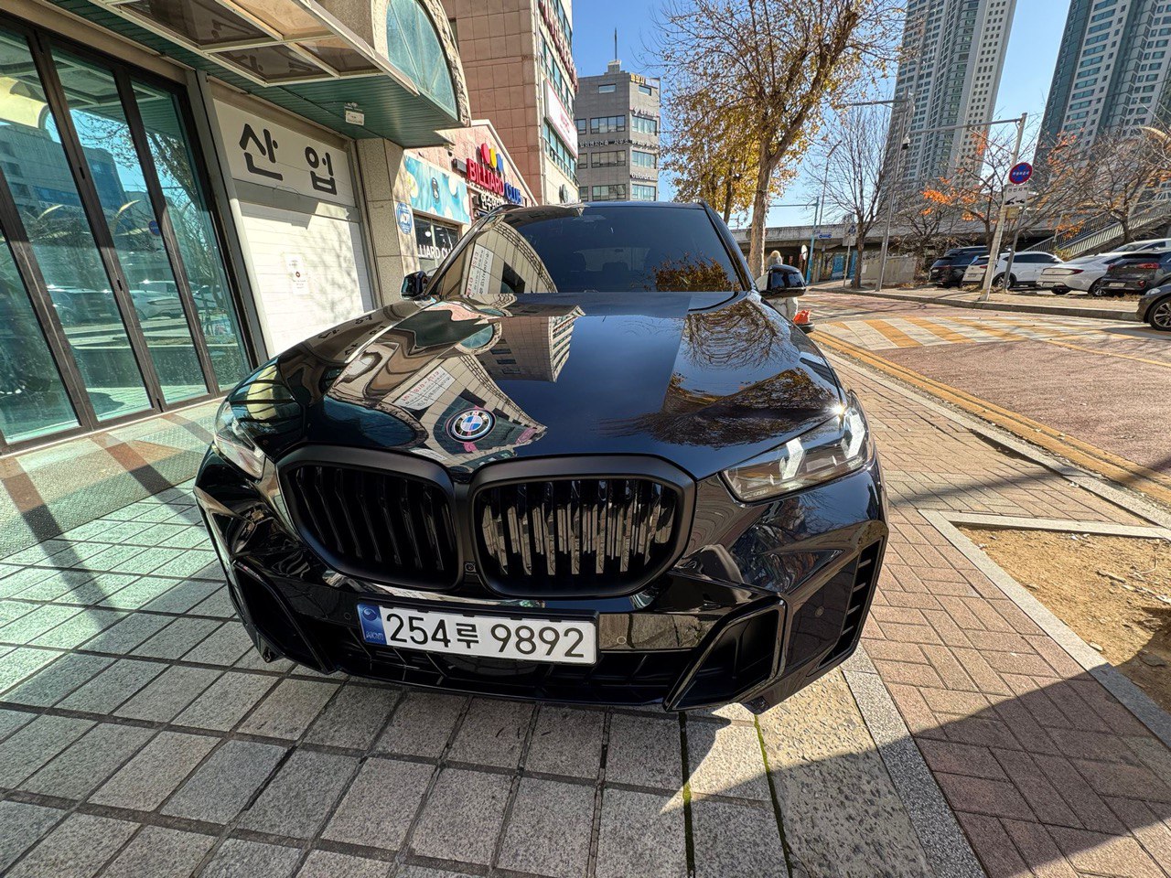 BMW X5 G05 рестайлинг - фото 5
